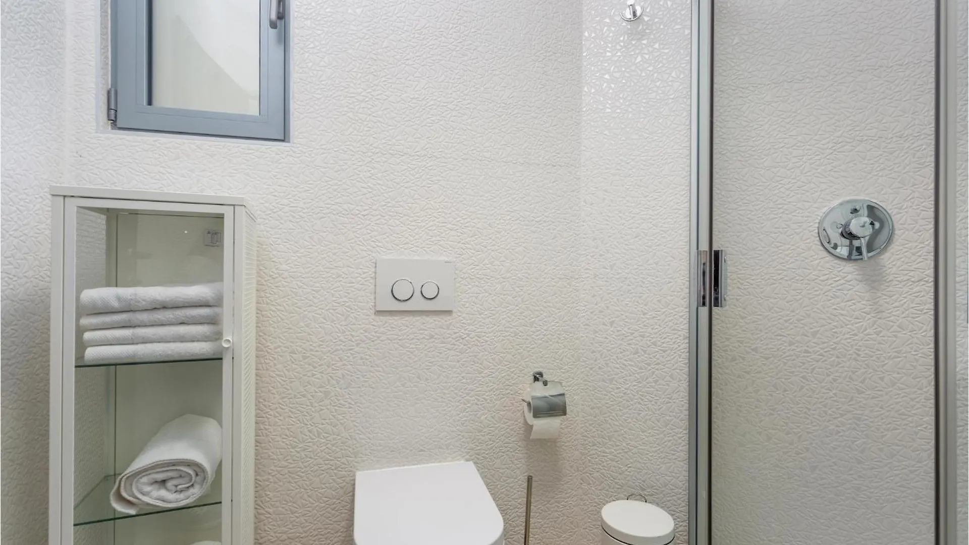 3 Bedroom Cozy Home In Krk Krk Town