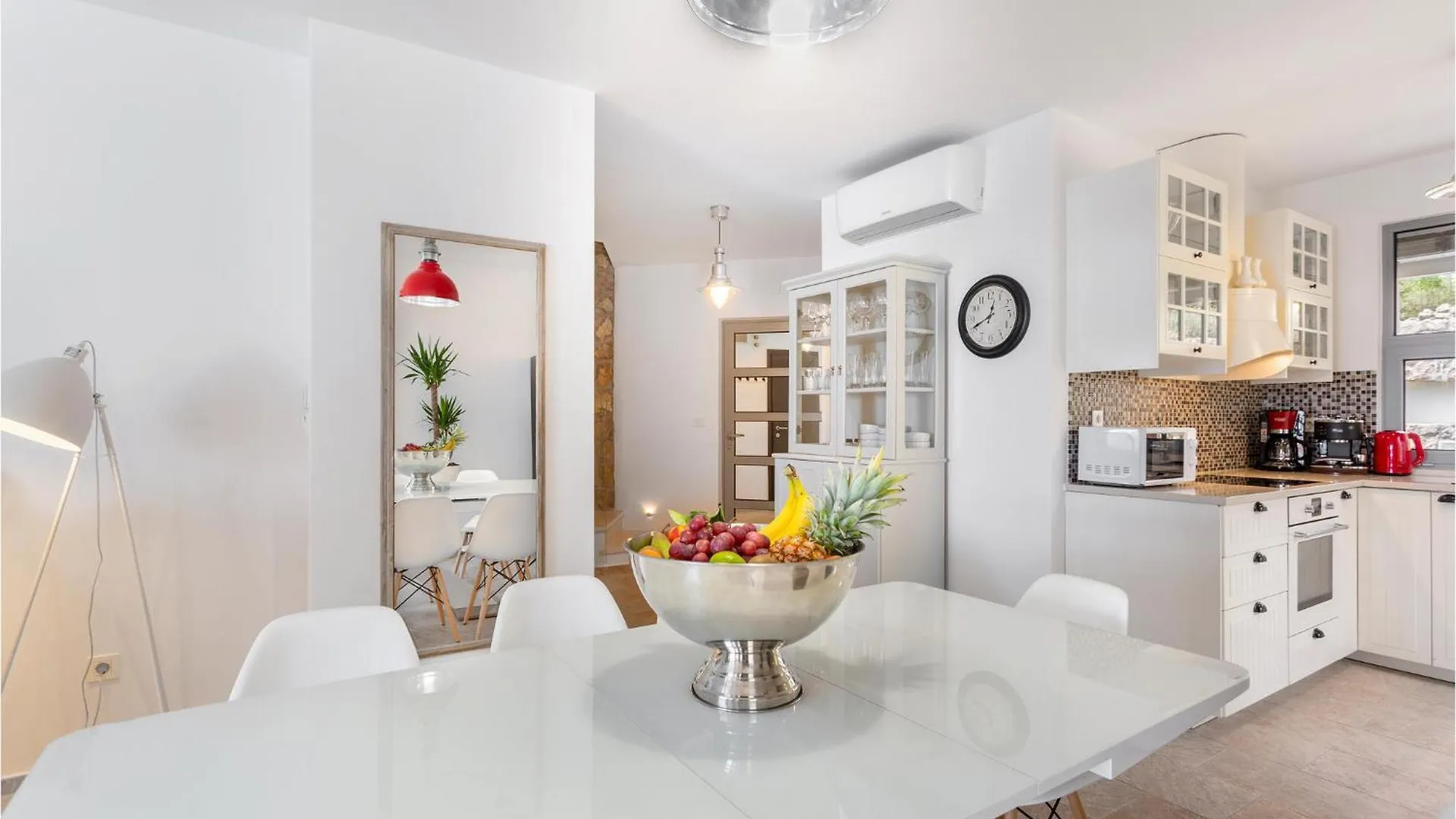 3 Bedroom Cozy Home In Krk Krk Town 0*,  Chorvatsko