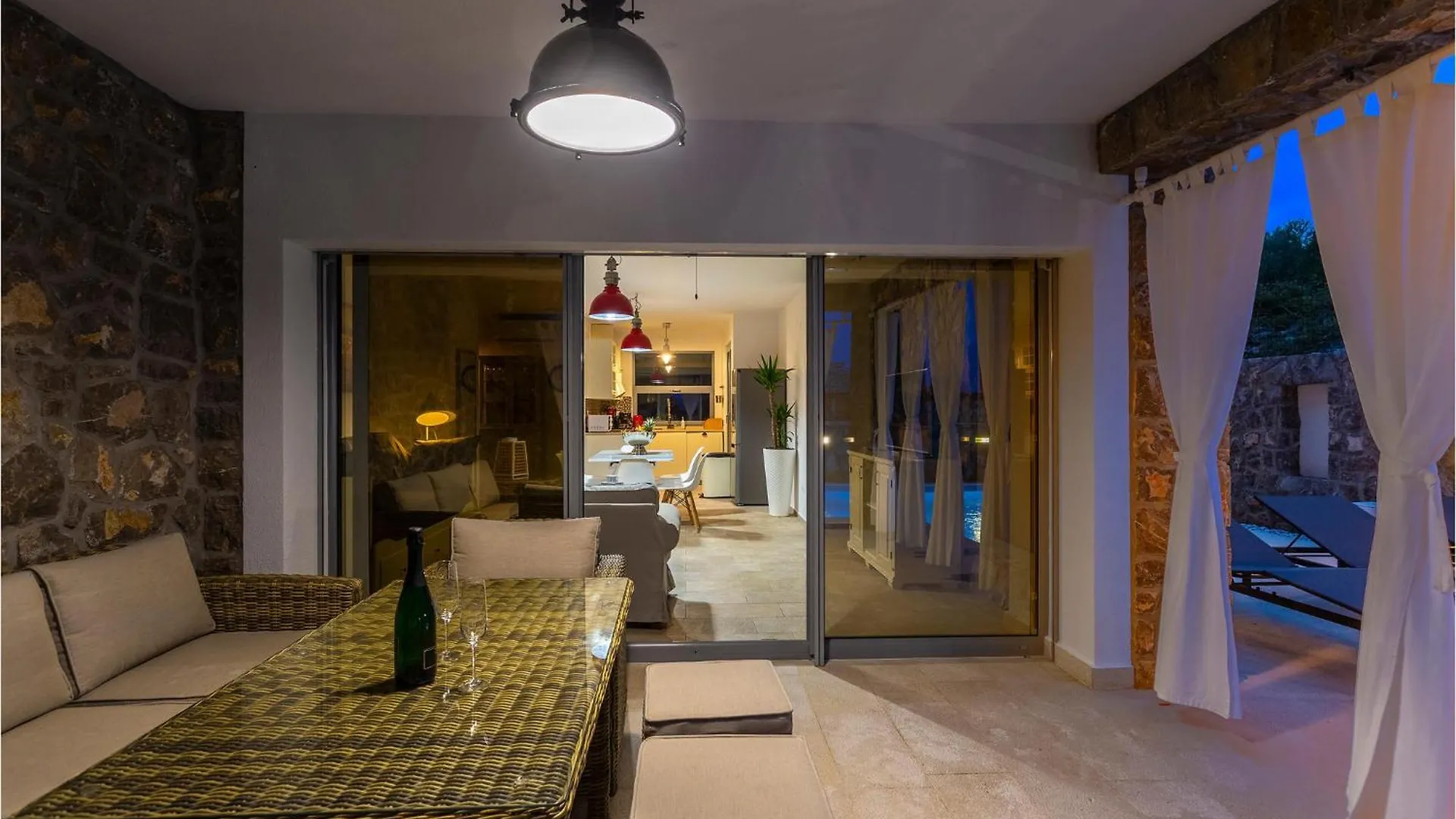 3 Bedroom Cozy Home In Krk Krk Town
